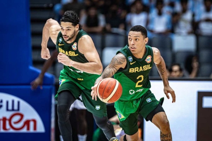 Brasil vence os EUA nas Eliminatórias da Copa do Mundo de basquete