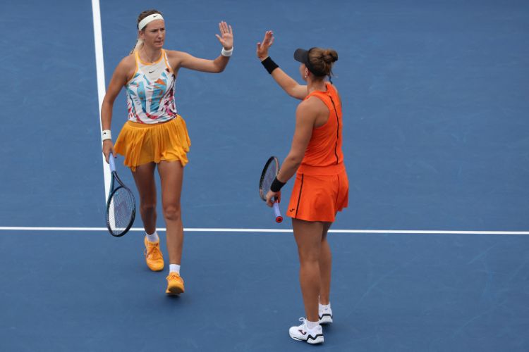 Dupla de Bia Haddad se classifica às oitavas de final do US Open