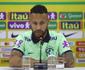 Entre tapas e beijos, Neymar se banca at a Copa e desdenha do Campeonato Francs