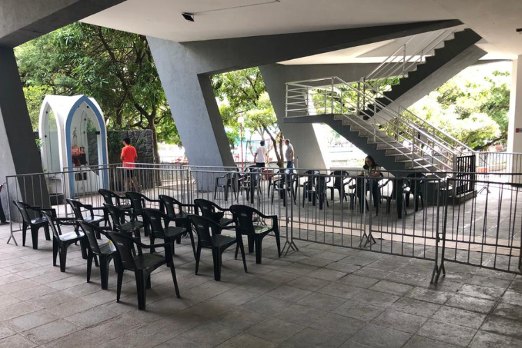 Cerimonial em celebrao  Dona Maria: velrio comea neste domingo na sede do Sport