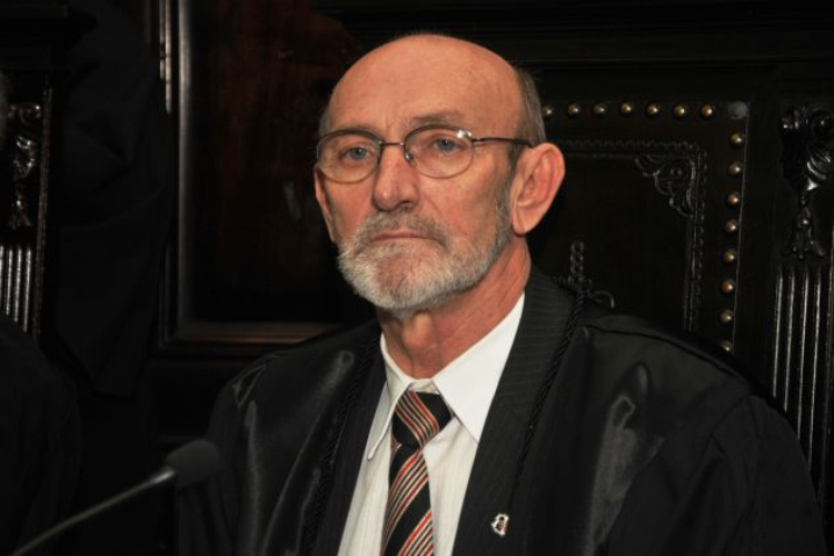 Bartolomeu Bueno afirma que Executivo est disposto selar a paz com o Deliberativo do Santa Cruz 