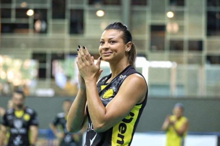 Bruninho inicia 10ª temporada como capitão da seleção de vôlei