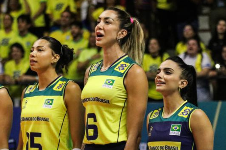 Thaisa chora ao comentar morte de Walewska: ' muito difcil, di muito'