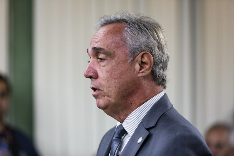 Evandro Carvalho revela aporte financeiro, mas aponta que 'toda ajuda  bem-vinda' ao Santa Cruz