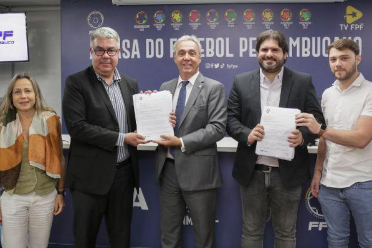 Representantes da CBF se renem na FPF para discutir sobre a Copa do Mundo Feminina de 2027