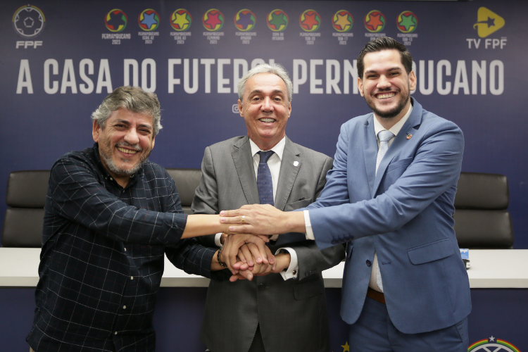 Doentes por Futebol - Esse trio já tem nome?