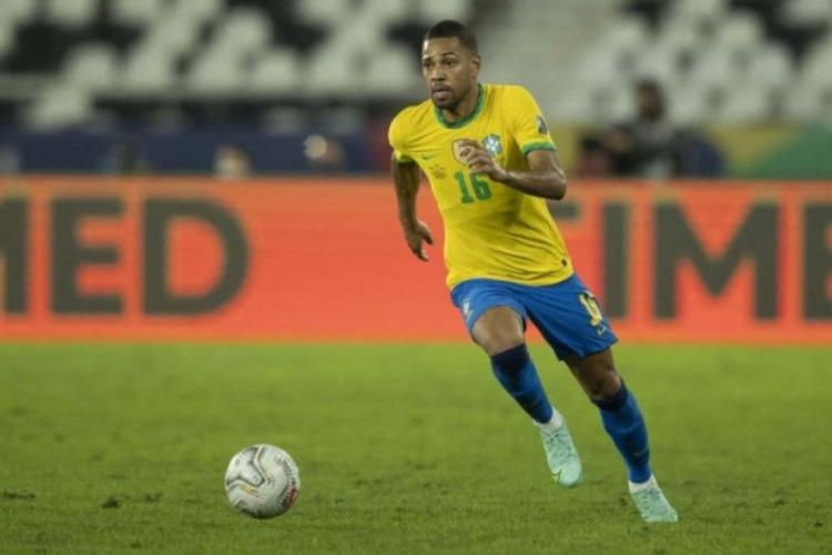 Diniz convoca Carlos Augusto e Yan Couto para Seleo nas Eliminatrias