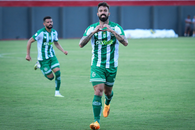 Emprestado ao Juventude, meia Matheus Vargas no encara o Sport por causa de acordo