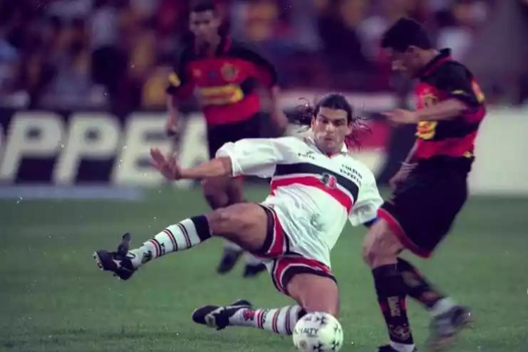 Mancuso revela adiamento de apresentao da proposta pela SAF para depois das eleies do Santa Cruz
