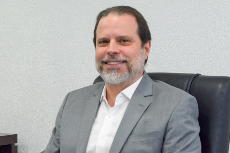 Aclamao: Bruno Rodrigues ser candidato nico na eleio presidencial do Santa Cruz