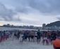 Boca x Fluminense: torcedores brigam na praia de Copacabana; veja vdeo