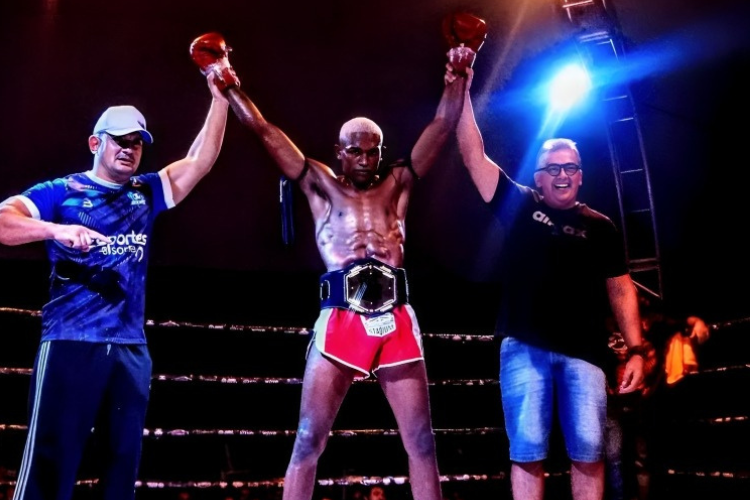 Victor Santos, o Jon Jones, refora a equipe EDS Squad e promete brilhar na edio RXF