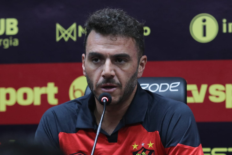 Apresentado no Sport, Mariano Soso diz estar feliz e destaca 'queremos ampliar essa histria'