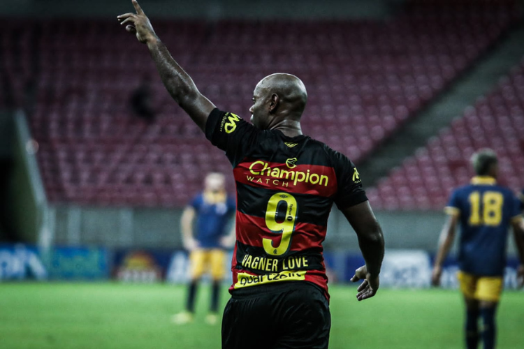 Distante de Vagner Love, Nutico corre para buscar outro goleador para reforar o ataque