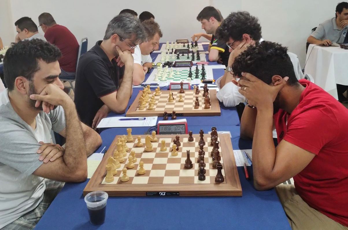 Torneio de xadrez reuniu enxadristas de 30 cidades do Paraná