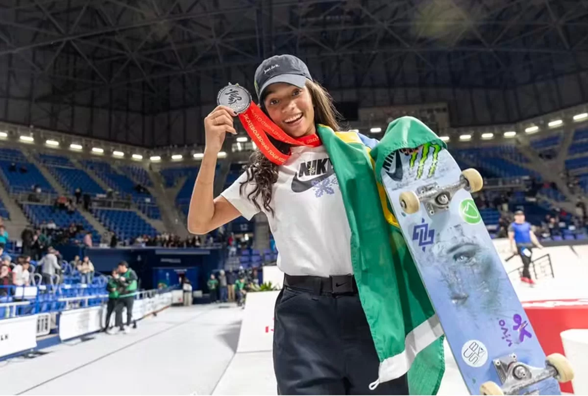 Rayssa Leal, a Fadinha, leva a prata no Mundial de Skate Street 2023