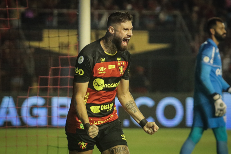 Fabricio Daniel revela desejo de ficar no Sport: 'Minha vontade sempre ser defender as cores do Rubro-negro'
