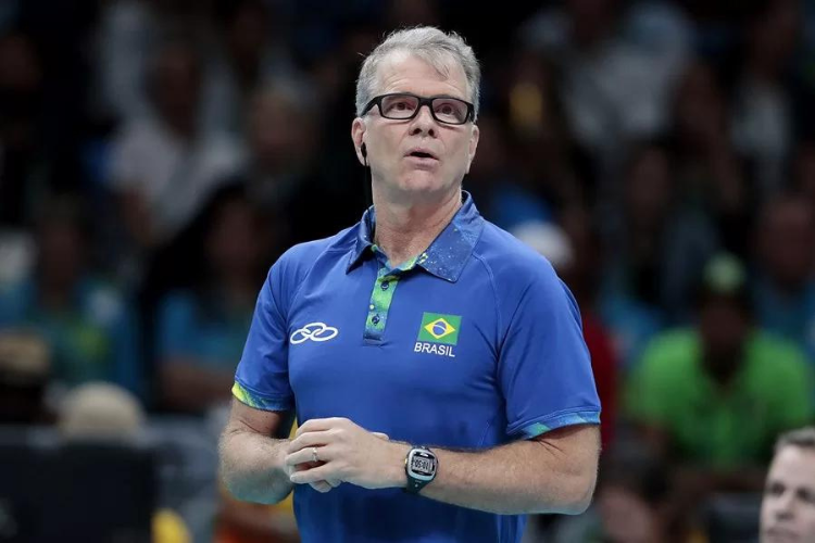 Bernardinho assume o comando da seleo masculina de vlei
