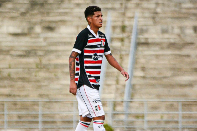 Matheus Matias se despede do Santa Cruz e manda recado duro  'julgadores da internet'