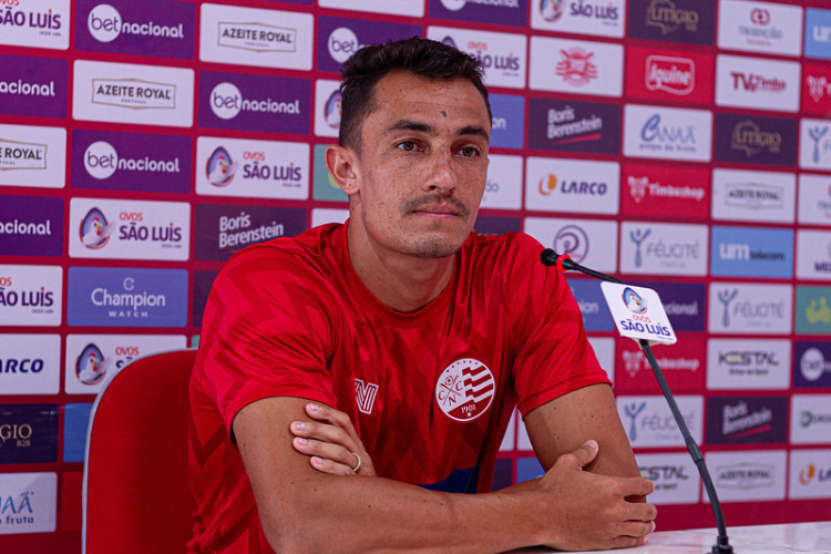 Danilo Belo destaca perfil linha dura de treinador do Nutico: 'No tem risadinha'
