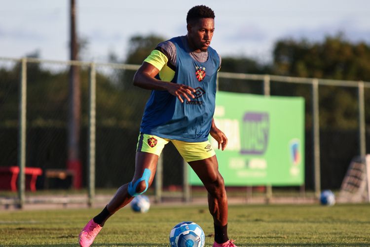 <i>(Foto: Paulo Paiva/SCR)</i>