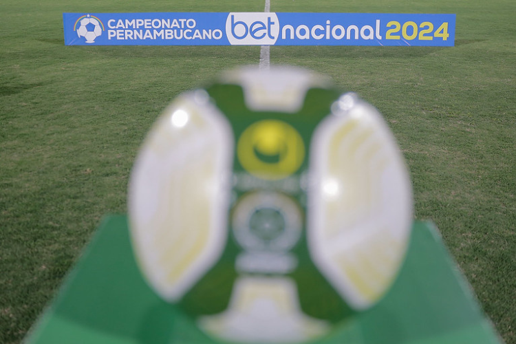Beto Lago: 'Todo dia surge uma nova vergonha, sou defensor das Ligas, para que as federaes deixem de existir'