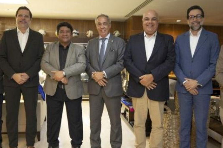 Em busca de melhorias no futebol do Estado, Presidentes do Trio de Ferro participam de reunio na CBF