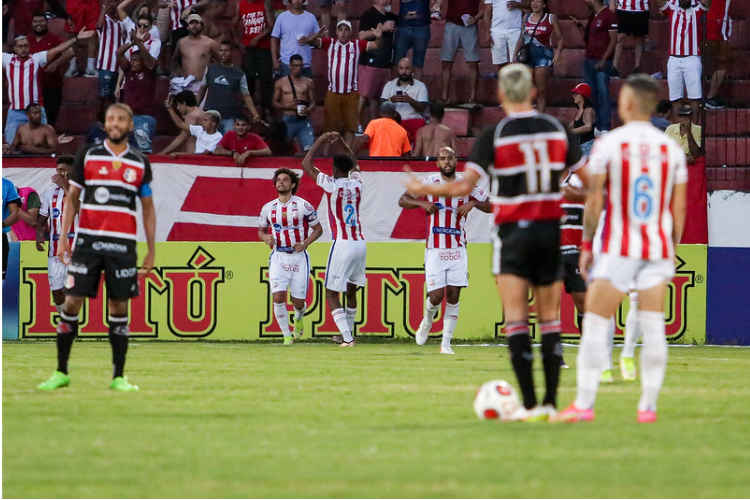 Clssico das Emoes: Santa Cruz no vence o Nutico desde 2020; veja retrospecto recente 