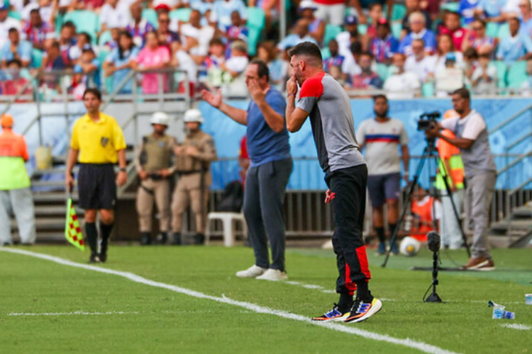 Mariano Soso comenta sobre a inconsistncia defensiva do Sport: 'Precisamos melhorar'