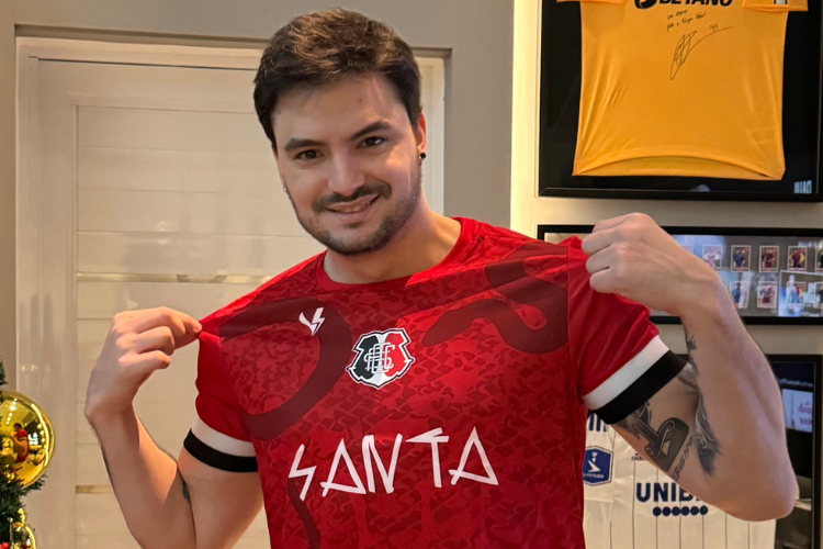 Torcedor ilustre: Santa Cruz convida Felipe Neto para assistir partida no estdio do Arruda