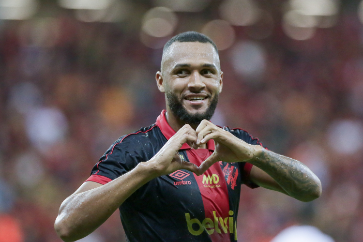 Em busca de embalar na Copa do Nordeste, Sport enfrenta Itabaiana na Arena Batisto