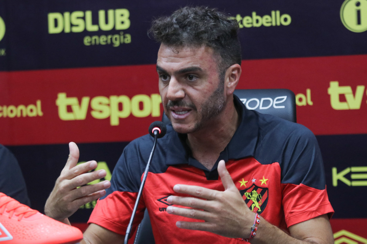 Mariano Soso elogia Fortaleza e revela apoio de Vojvoda na chegada ao Sport