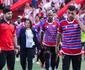 Jogadores do Sport entram em campo com camisa do Fortaleza antes do clssico contra o Nutico