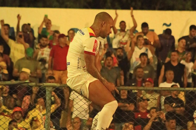 Lo Medrado: 'Vivi pra ver isso: classificao histrica do Petrolina na Copa do Brasil'