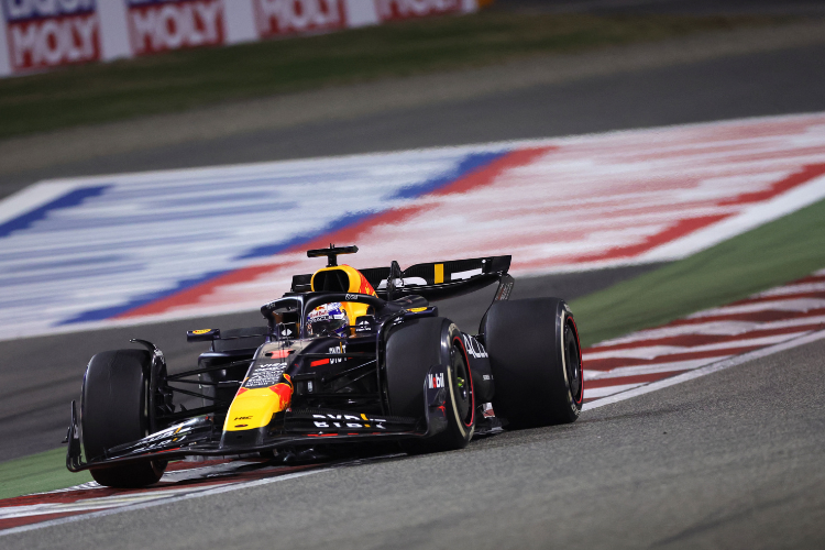 Pai de Verstappen diz que Red Bull vai 'explodir' se Horner continuar na equipe