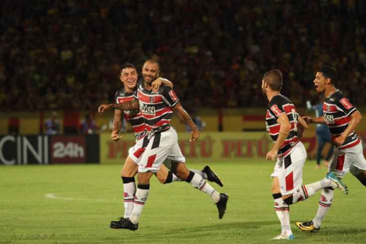 Relembre a ltima vitria do Santa Cruz contra o Sport no estdio do Arruda