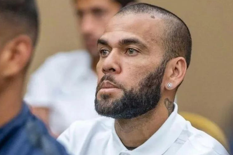 'No vou fugir', disse Daniel Alves em audincia de liberdade em Barcelona