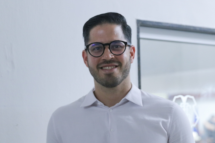 Gerente de futebol Francisco Sales aguarda posio do Santa Cruz para dar os prximos passos 