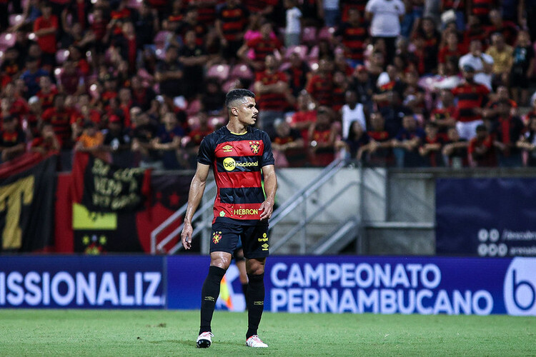 <i>(Foto: Paulo Paiva/SCR)</i>