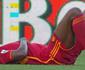Zagueiro da Roma sofre mal sbido em jogo do Campeonato Italiano e partida  suspensa