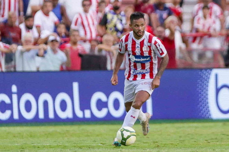 Reformulao na rea: Nutico encaminha a sada de mais dois jogadores do elenco
