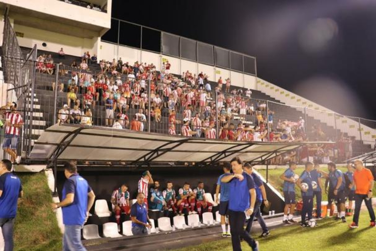 <i>(Foto: LÉO LEMOS/NÁUTICO)</i> <i>(Foto: LÉO LEMOS/NÁUTICO)</i>