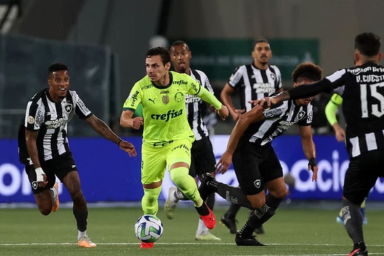 Textor aponta manipulao em expulso em virada histrica do Palmeiras