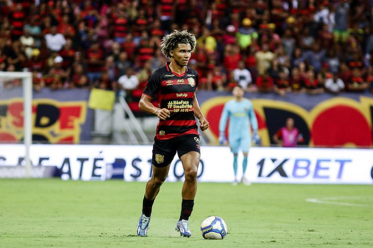 <i>(Foto: PAULO PAIVA/SPORT RECIFE)</i>