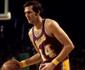 Morre ex-jogador Jerry West, que serviu de inspirao para logo da NBA