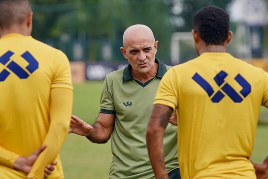 <i>(Foto: Divulgação/Retrô)</i> <i>(Foto: Divulgação/Retrô)</i>