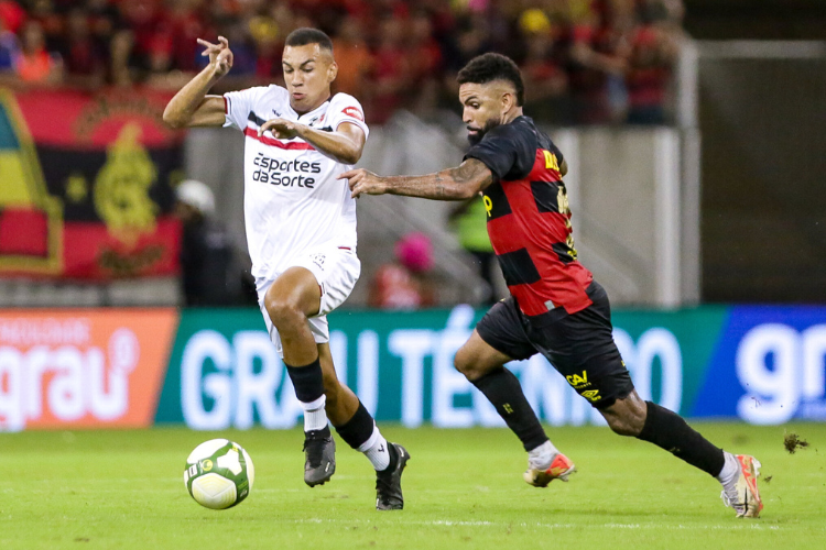 Santa Cruz anuncia emprstimo de Rhuan e Carlos Henrique para a Cabense na Srie A2