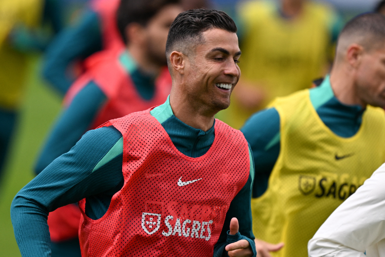 CR7 estreia na Eurocopa nesta tera em busca de novos recordes; veja