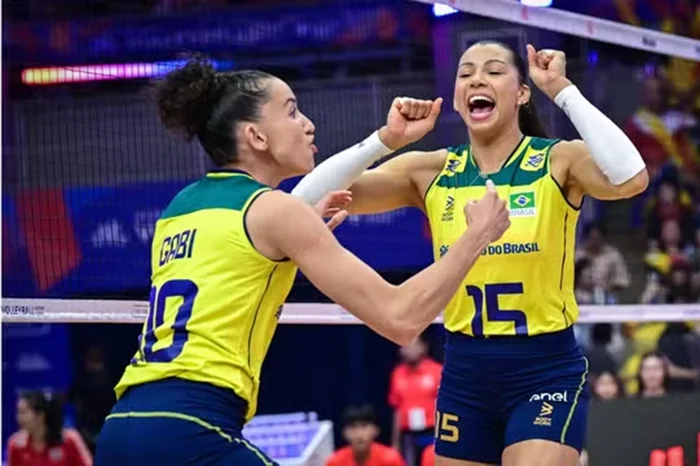 VNL: Seleo feminina vence Tailndia por 3 sets a 0 e vai s semis