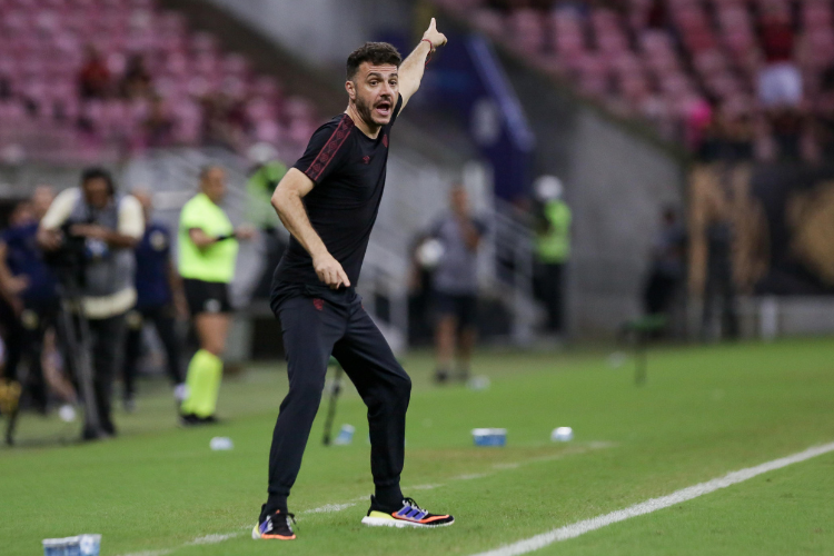 Tcnico do Sport lamenta gol relmpago em derrota: 'Um jogo condicionado na primeira ao'